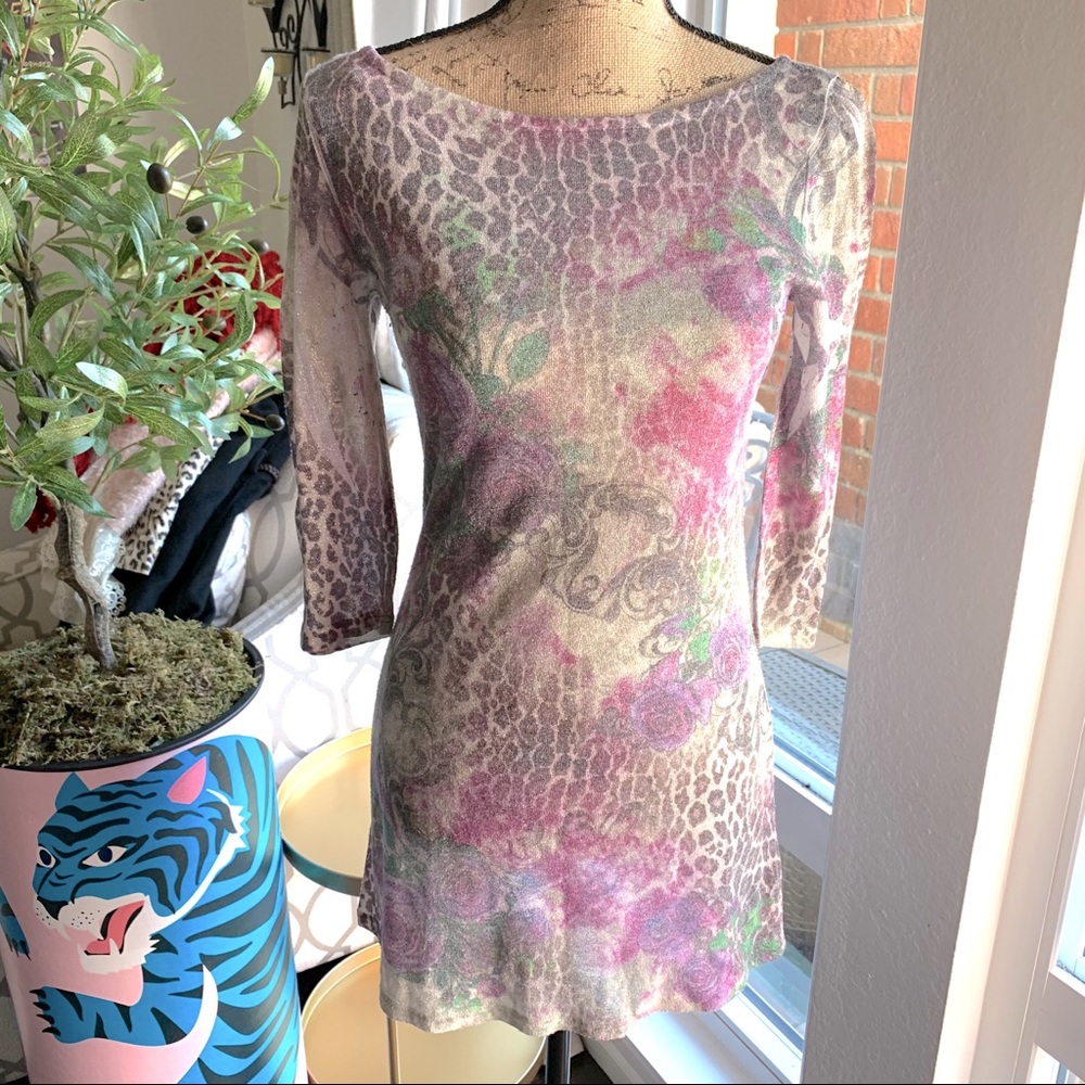 Forever 21 leopard rose 🌹 metallic knit sweater